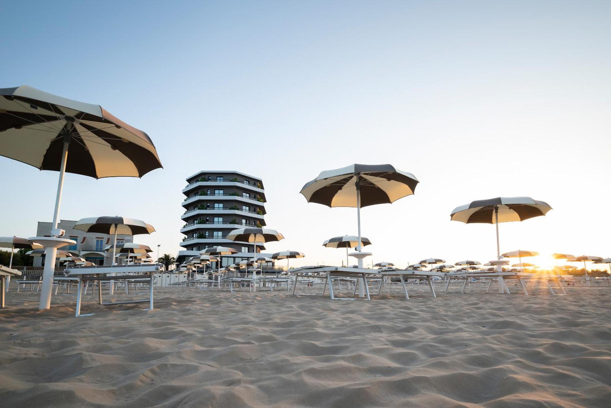 Hotel Playa Suite Fano Eksteriør bilde