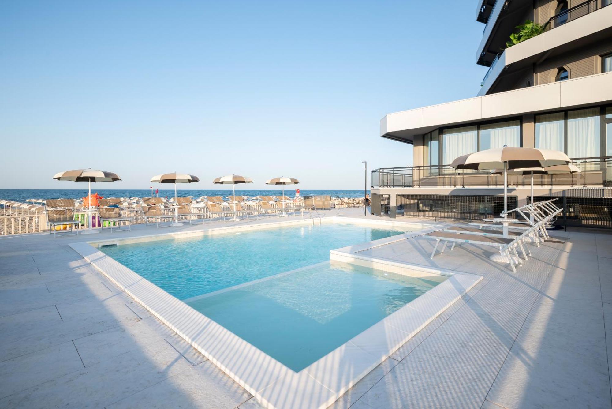 Hotel Playa Suite Fano Eksteriør bilde