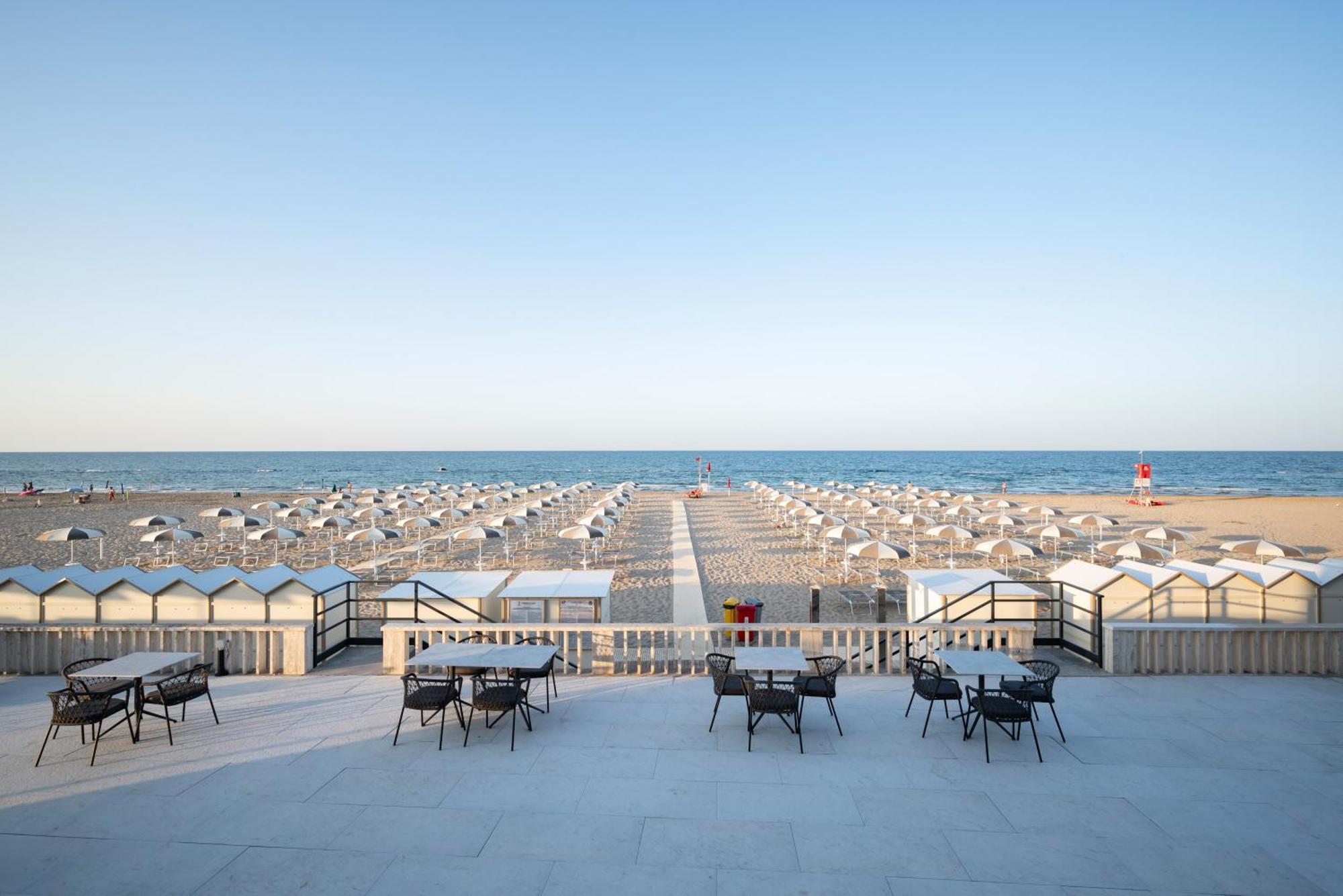 Hotel Playa Suite Fano Eksteriør bilde