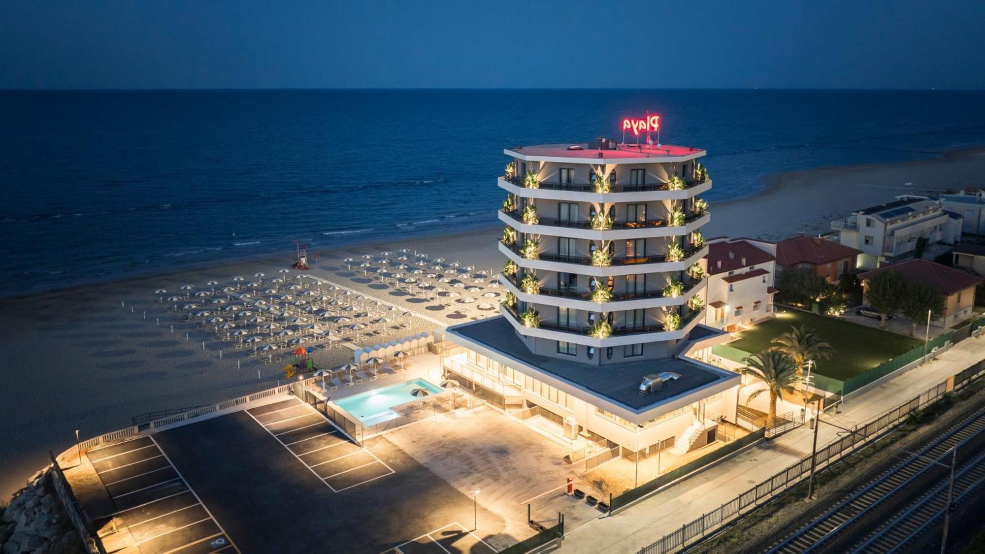 Hotel Playa Suite Fano Eksteriør bilde