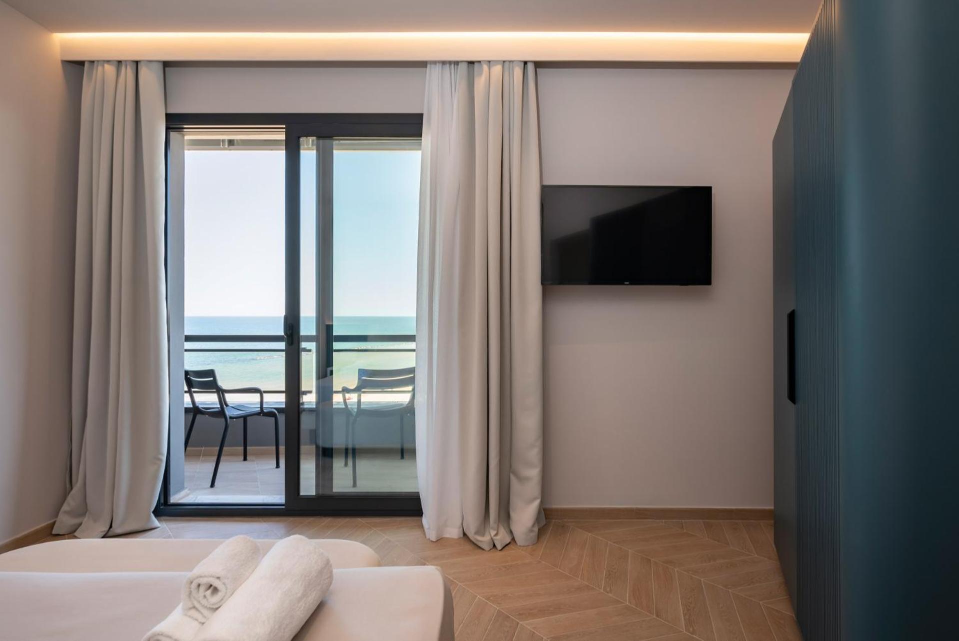 Hotel Playa Suite Fano Eksteriør bilde