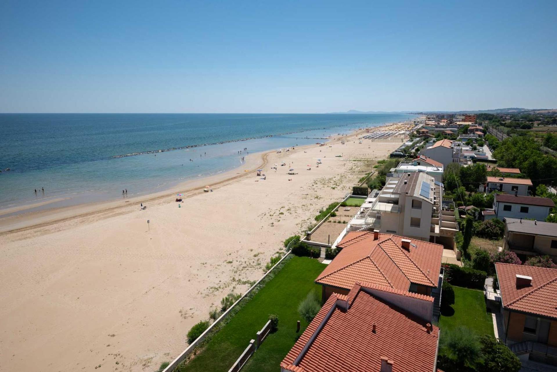 Hotel Playa Suite Fano Eksteriør bilde