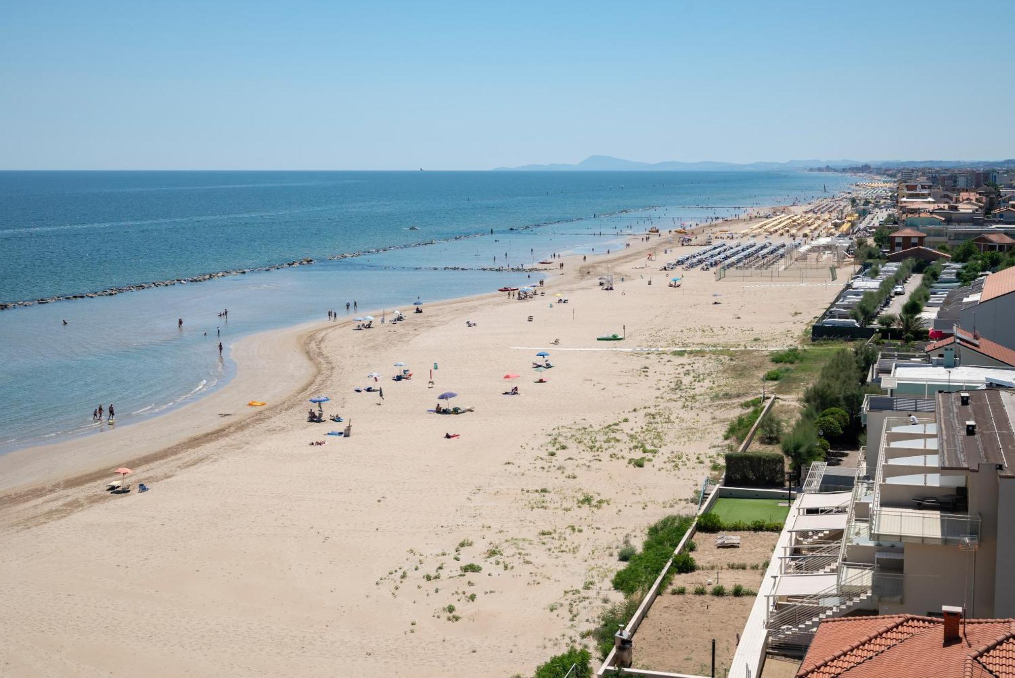 Hotel Playa Suite Fano Eksteriør bilde